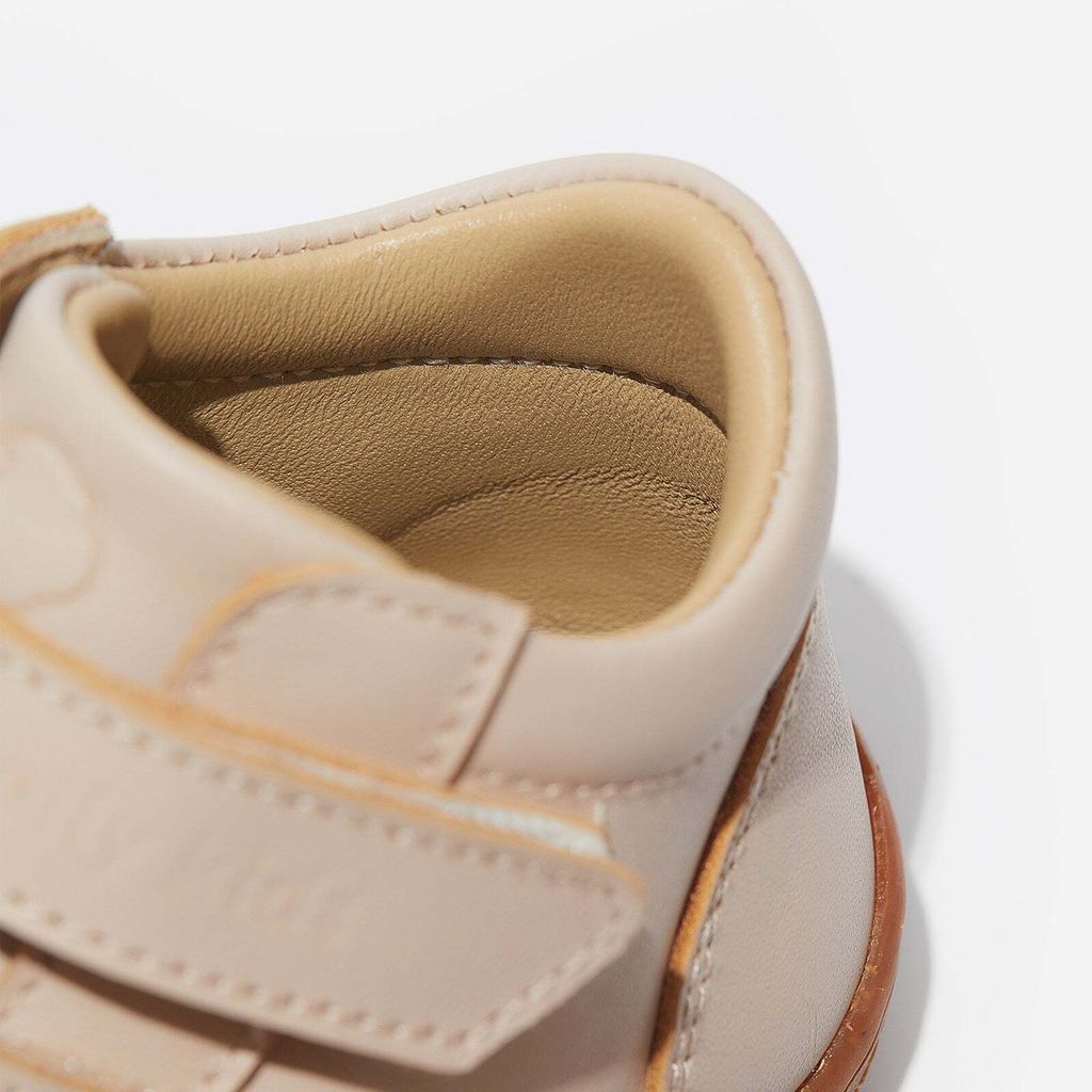 2a2e0cc5-b658-4273-a819-e51d5d4f1e0c