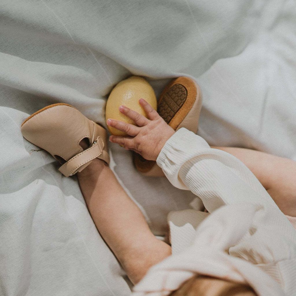 eb200912-033b-4052-9c64-4f26961a3f1c