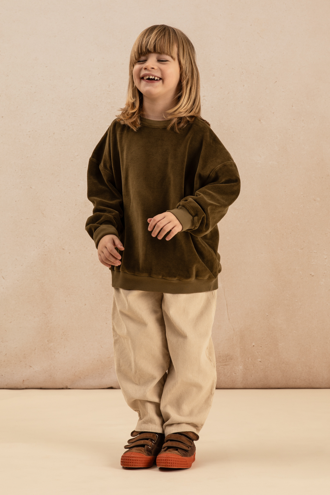 SWEATSHIRT BART VELVET KAKI + PANTALON CARROTT CORDEROY AVOINE-1