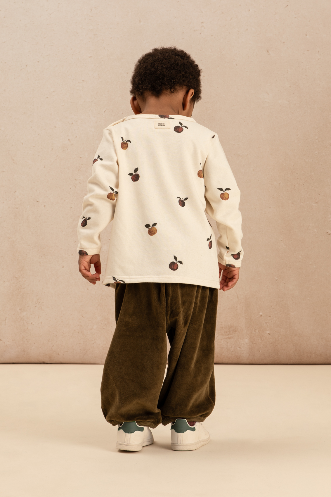 SWEATSHIRT NOE ECRU POMMES + PANTALON PORGY VELVET KAKI-2
