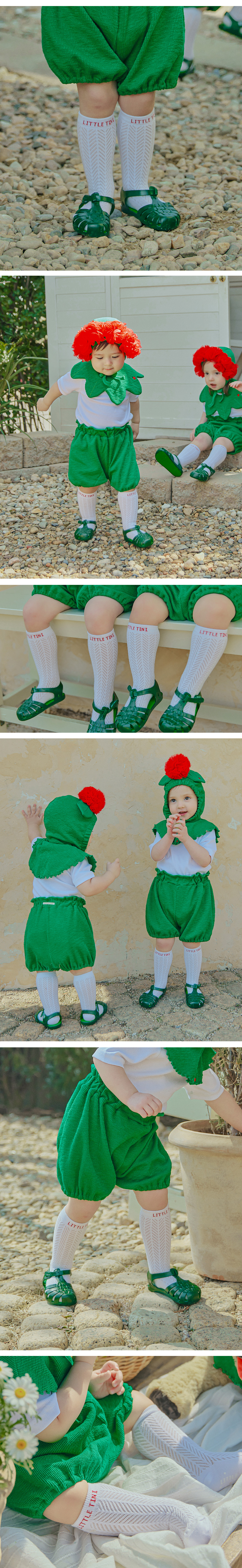 Eyelet_Knee_Socks_03