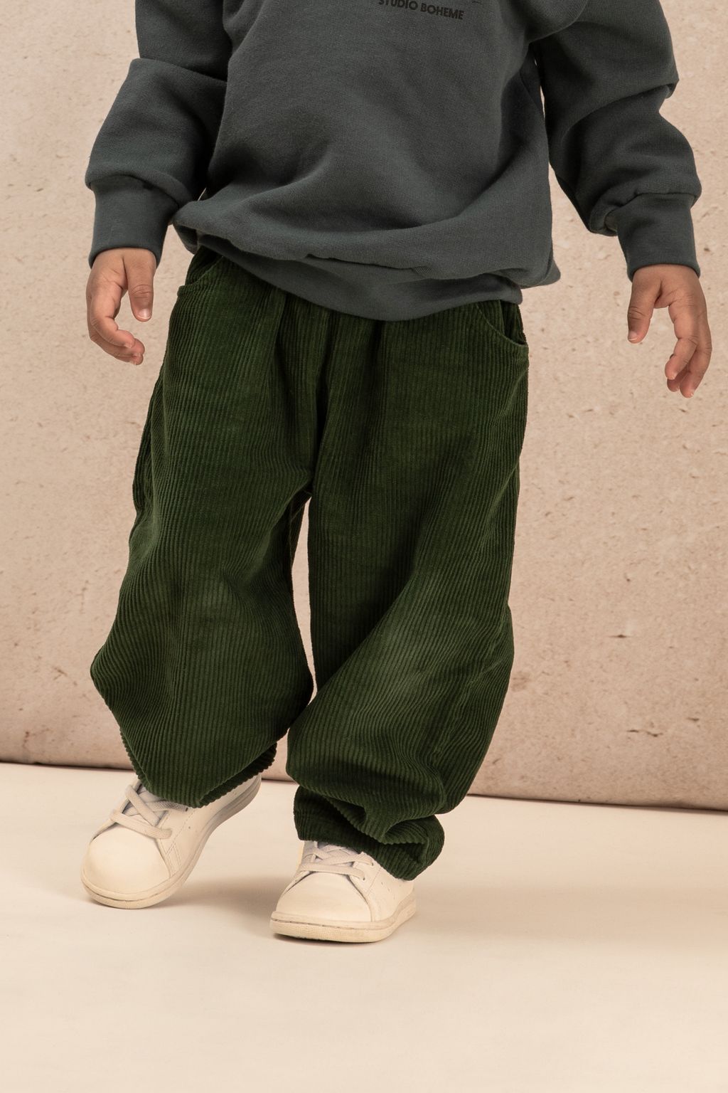 PANTALON CARROTT CORDEROY VERT FORET-1