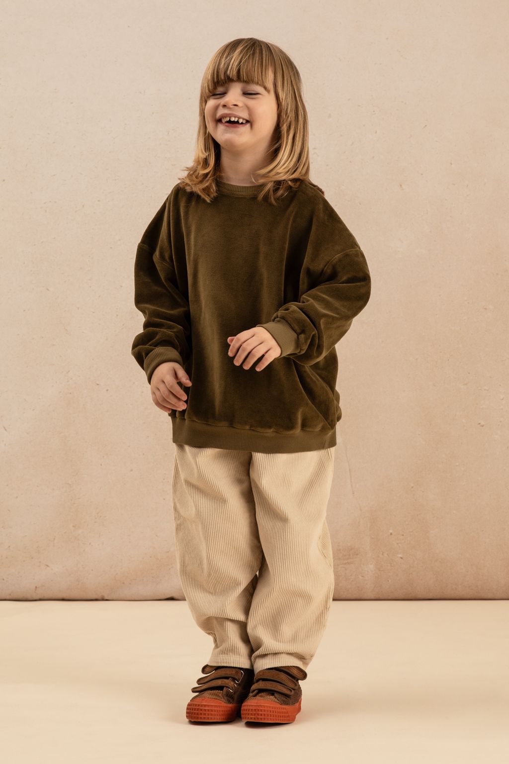SWEATSHIRT BART VELVET KAKI + PANTALON CARROTT CORDEROY AVOINE-1