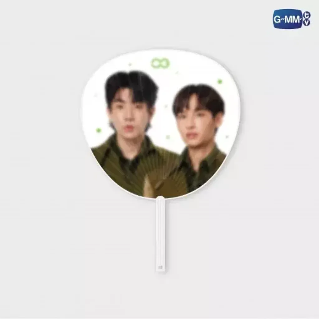 hand-fan-concert-01_0-540x540