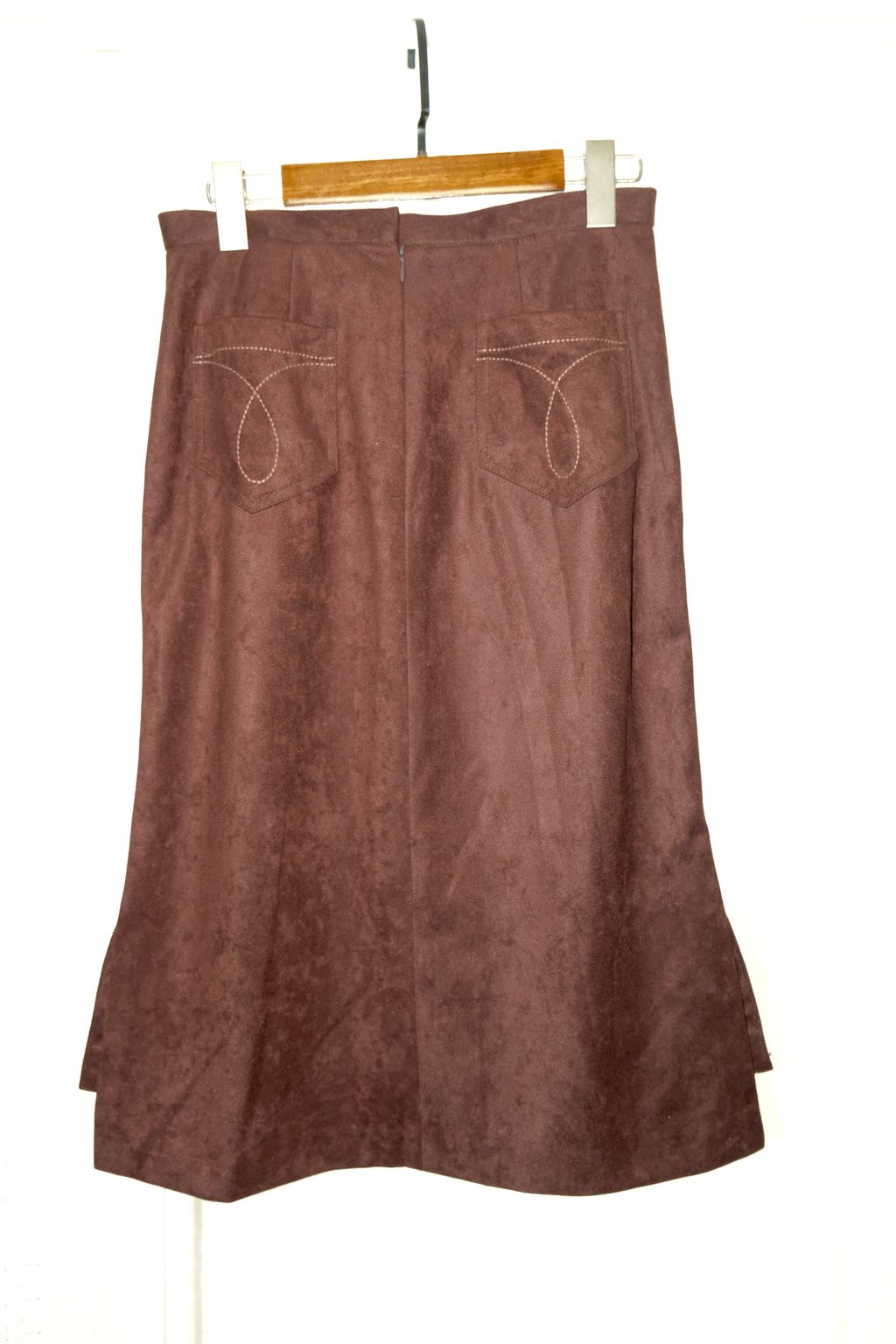 BC81C6E2-95A8-48F6-AED4-9FE840B45100_1_201_a