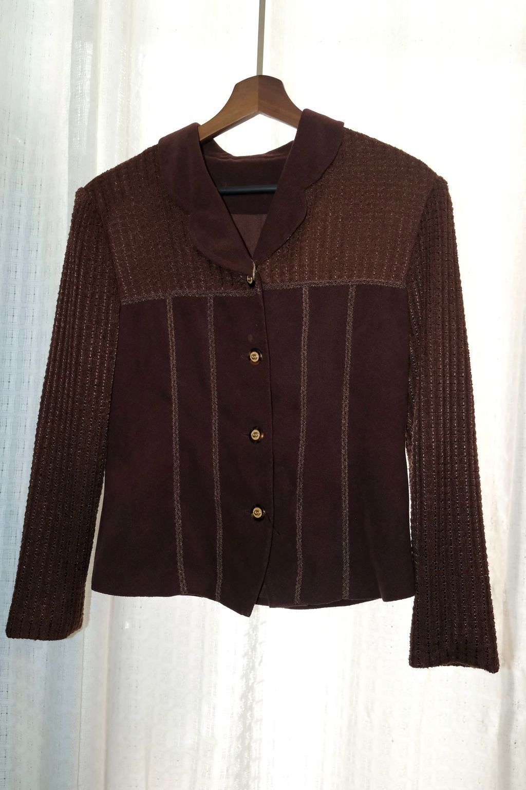 EEB8DA12-5963-42B2-841F-BD7ABF4379A3_1_201_a