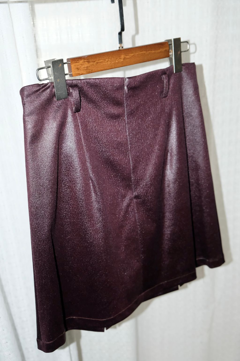 C63573CC-883F-422A-AF20-ACB5C9C727E4_1_201_a