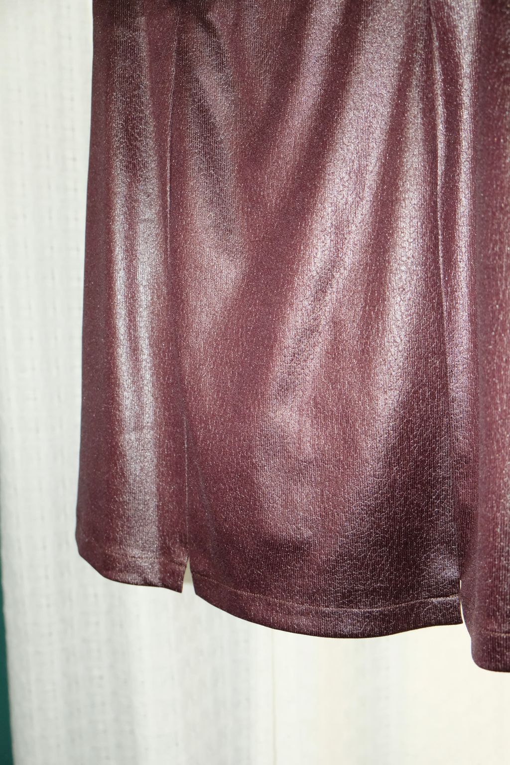 949B9B12-45B1-4CBF-A2D6-149C5970BA4F_1_201_a