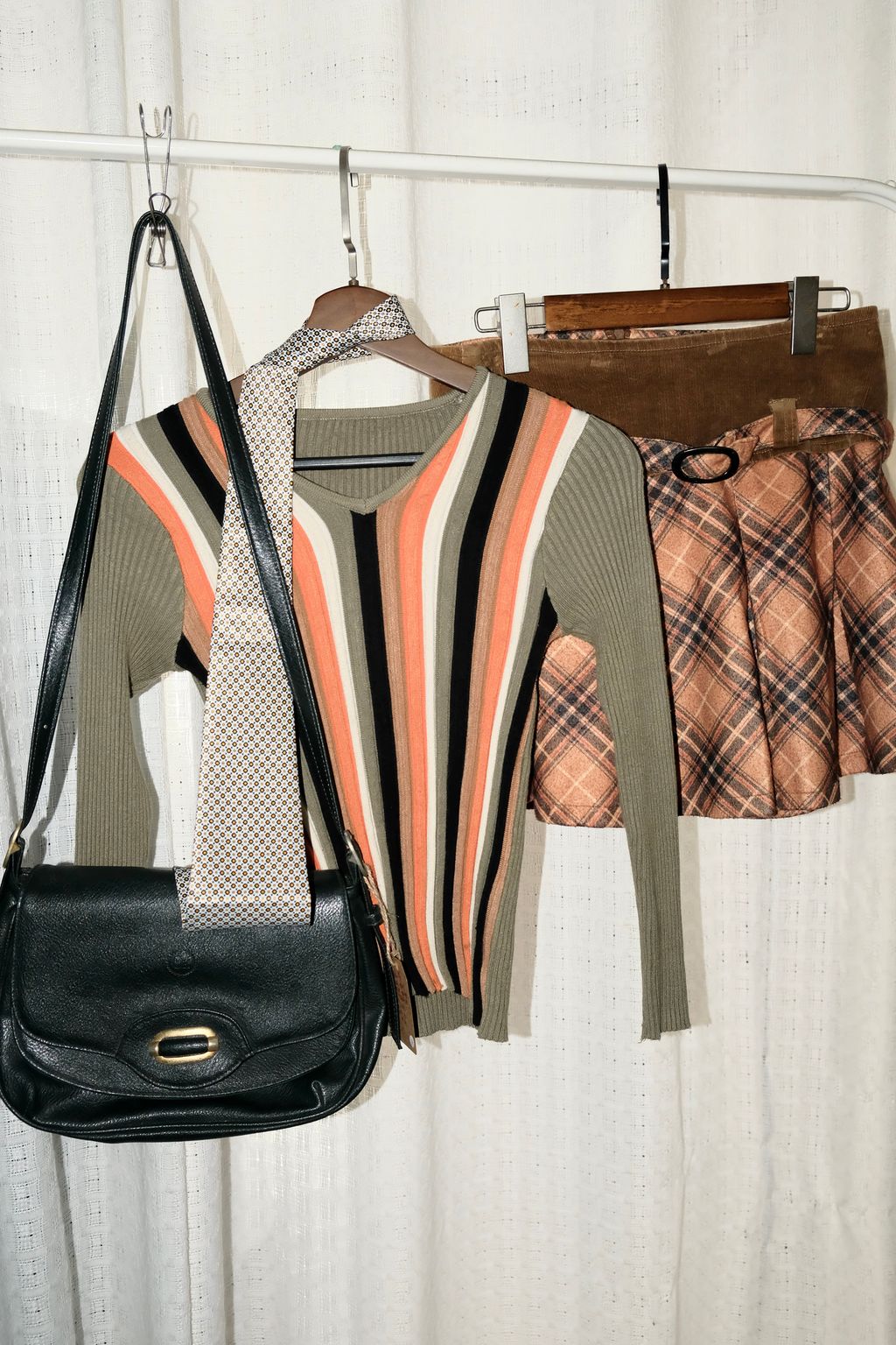 18988753-ACA4-4227-A7D0-6011FA384A30_1_201_a