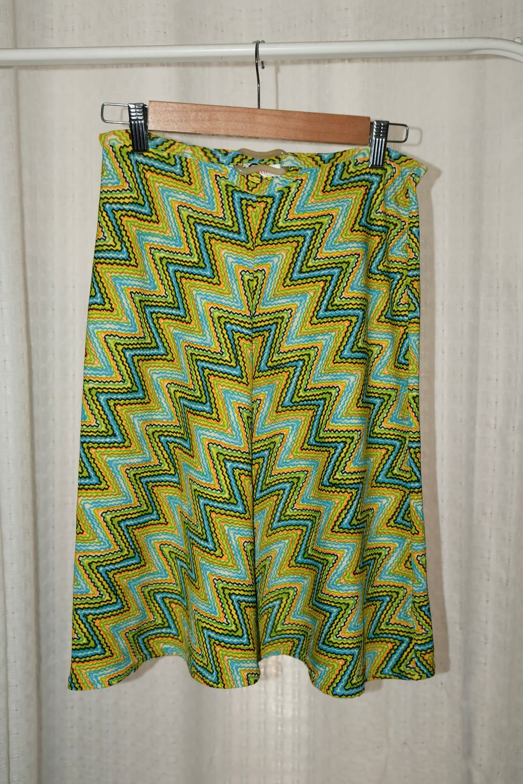 D9866A46-1015-4E0C-85A6-99D1EEEE83ED_1_201_a