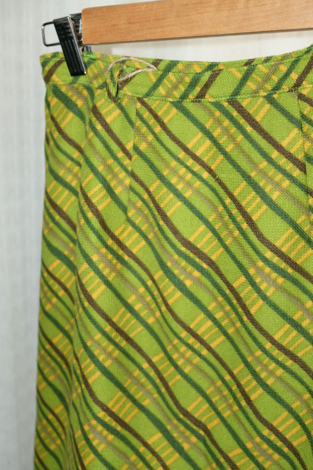 F4740229-786E-4BAF-8750-41B3E0D11484_1_201_a