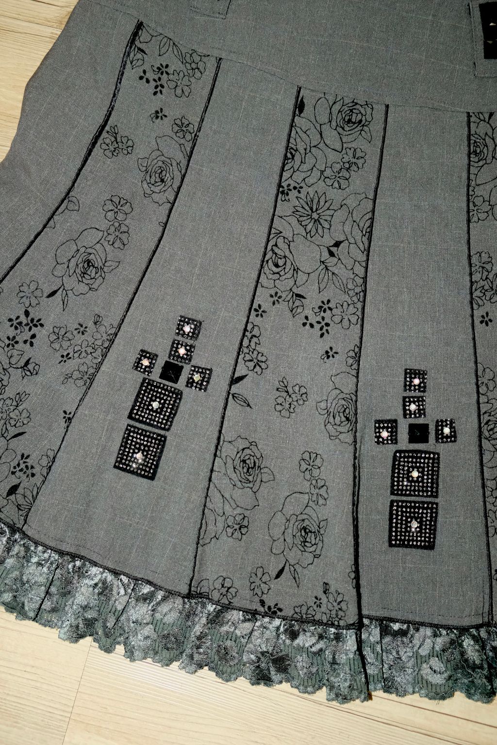 044EB657-5034-4689-B221-C66DA85674C7_1_201_a