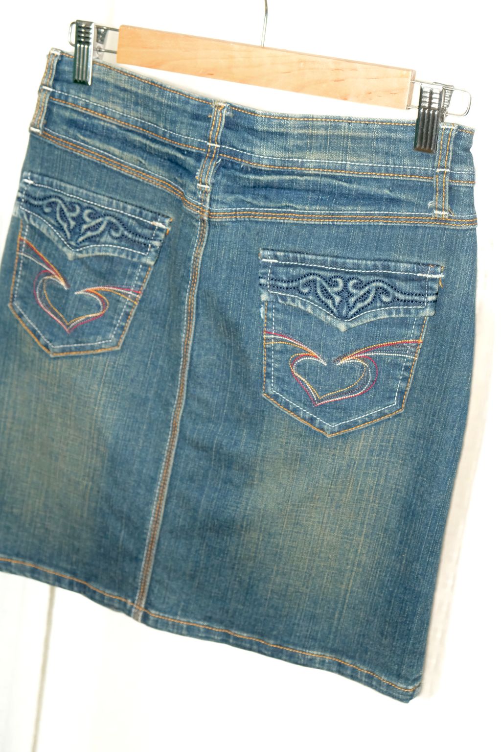 3BD7D73D-06B8-479D-A8D5-ED63A384AF8C_1_201_a