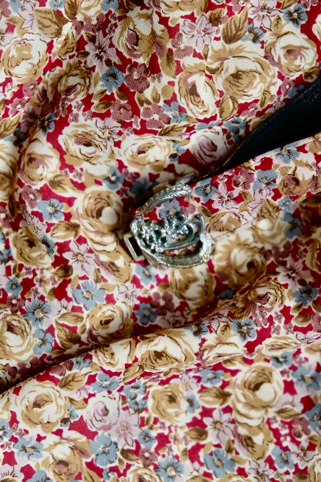 12FBED51-F50A-4F07-A3BF-42A87A7EDE07_1_105_c