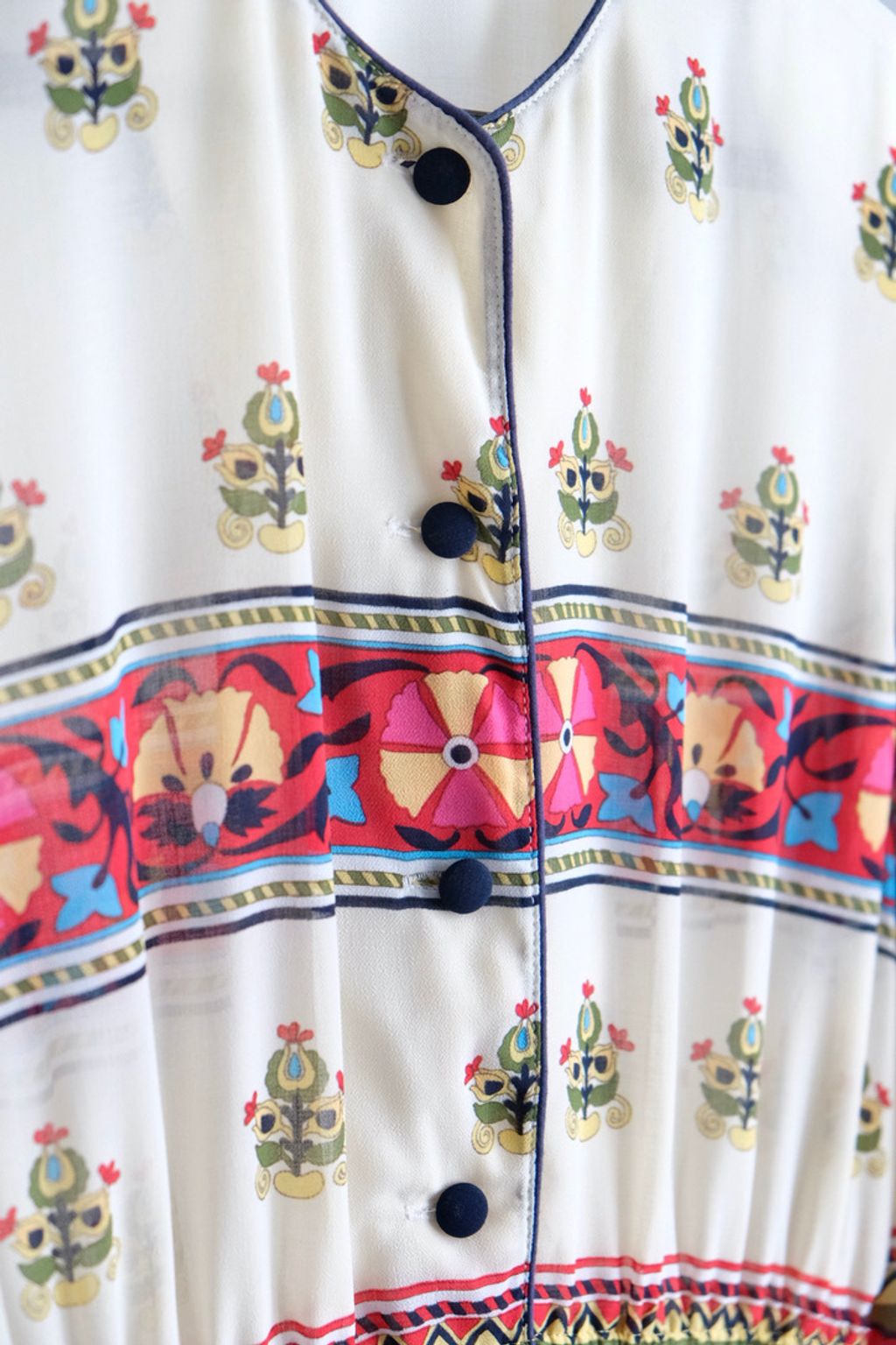 4130EABF-9338-403A-BEEA-55223FFFA922_1_105_c