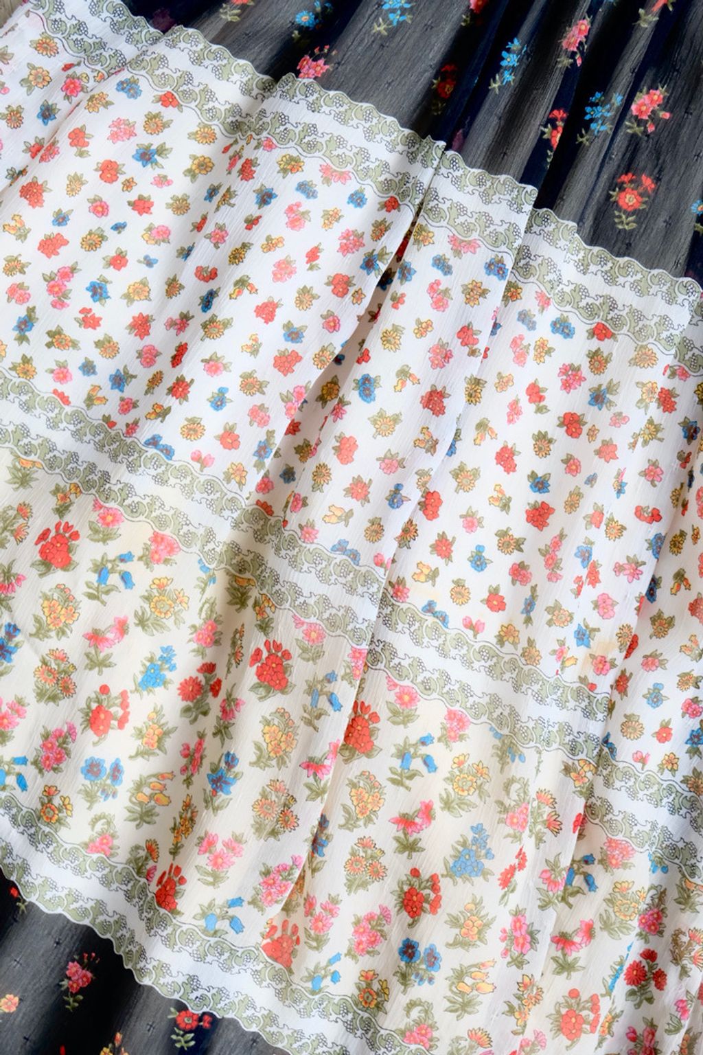 5934052D-D31C-4019-9295-8DCC1192A67B_1_105_c