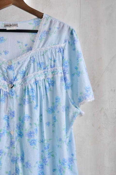 8B789867-5CF1-475F-9A83-4B2F51BC7575_1_105_c