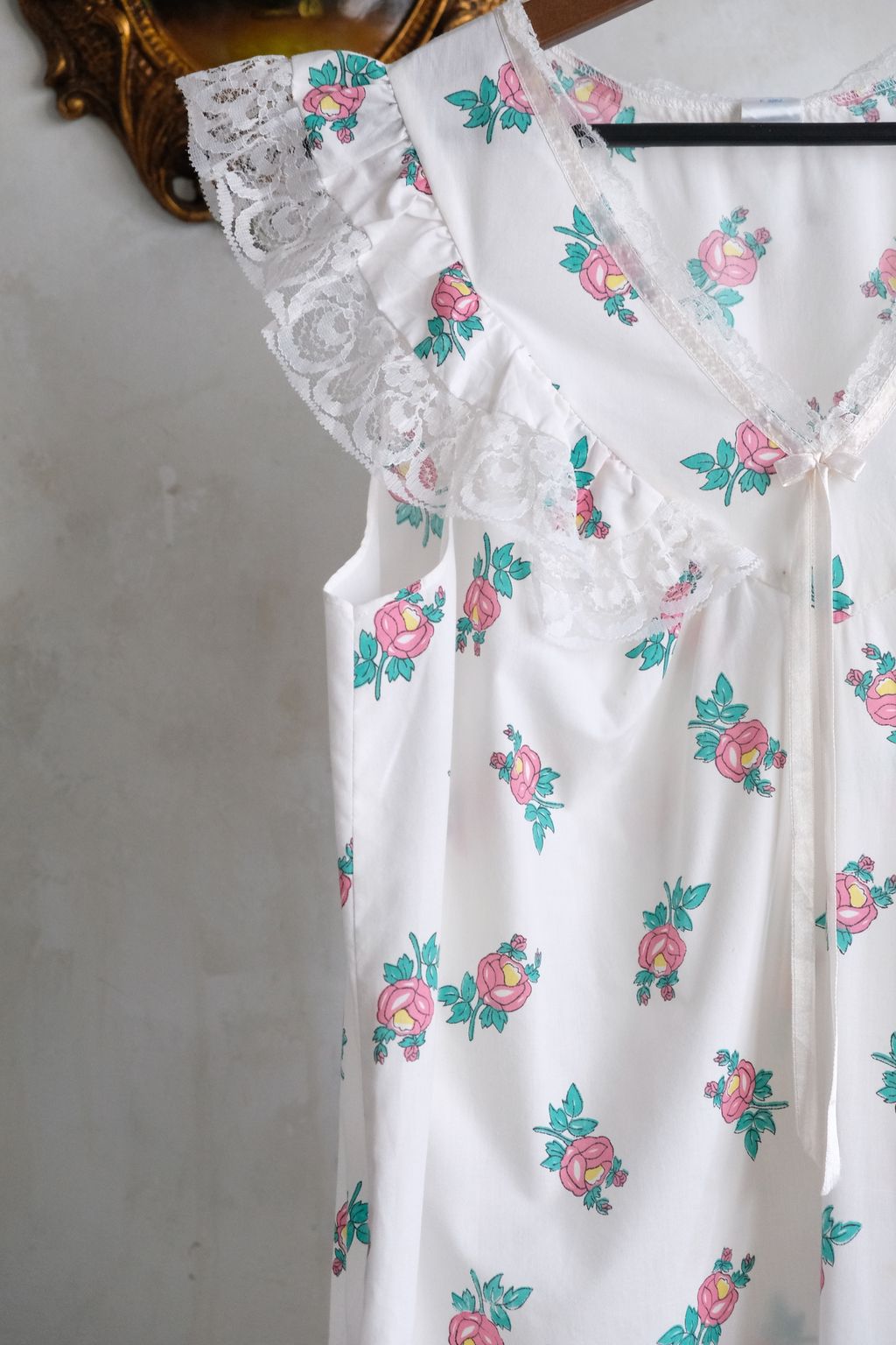 636E8F56-8BA6-43E2-9265-CDE8C7455325