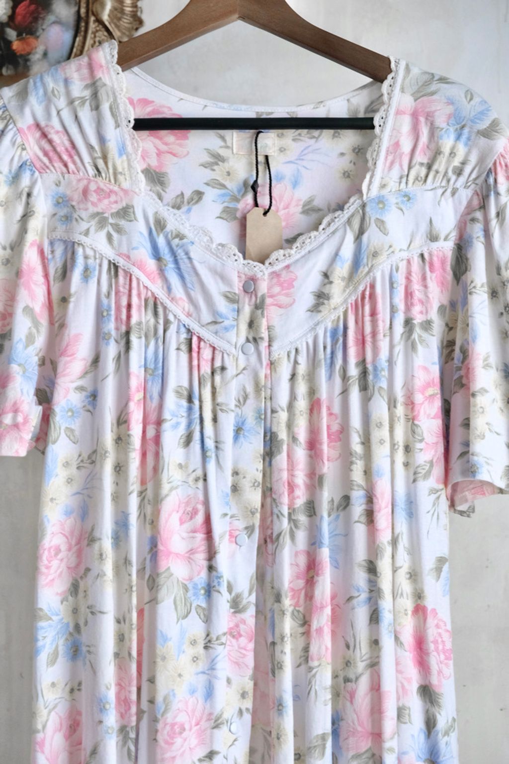 85E49B38-9629-44E6-9070-31A3AB47C79F_1_105_c