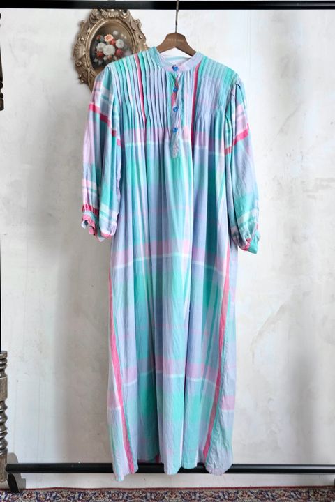 5AF1B7AC-FBFB-4C9C-A1E4-957AC1B0565C_1_105_c