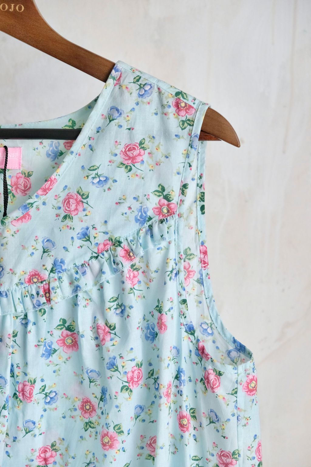 09B49BF9-63CA-4941-B098-9801D40EB182_1_201_a