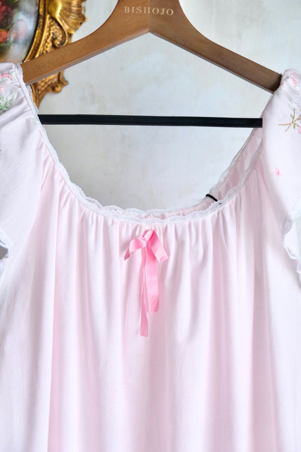 5EB6554F-69BF-400D-B73B-7B6E1B0F2D77_1_105_c