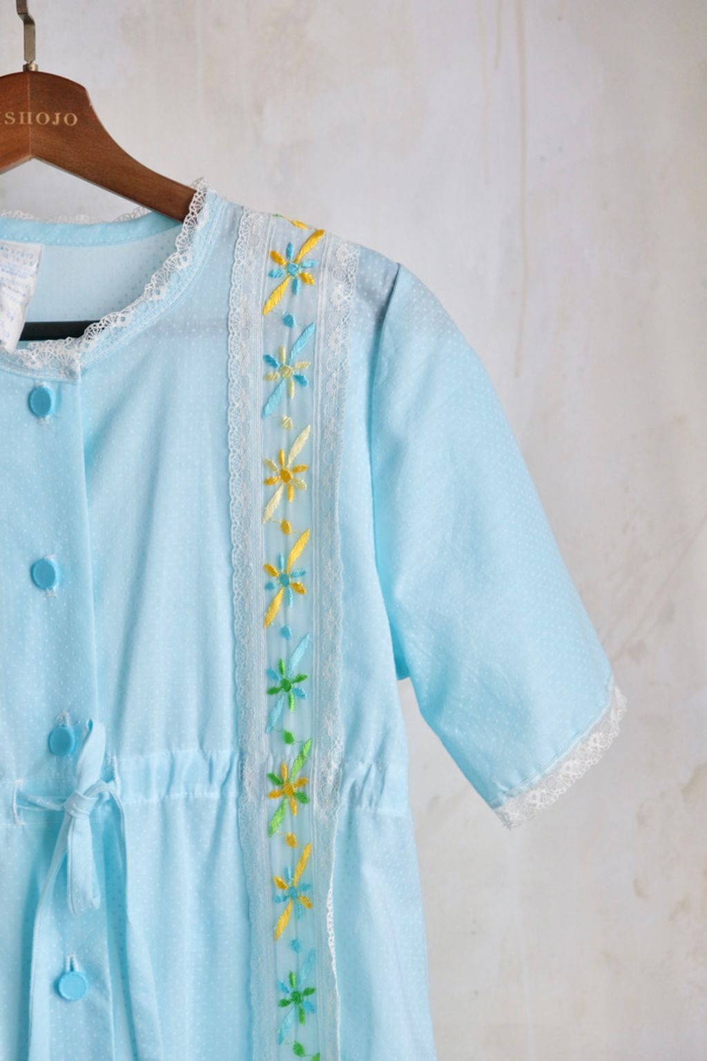 B7513D26-AD79-45C6-9B52-297283DFE6A6_1_105_c