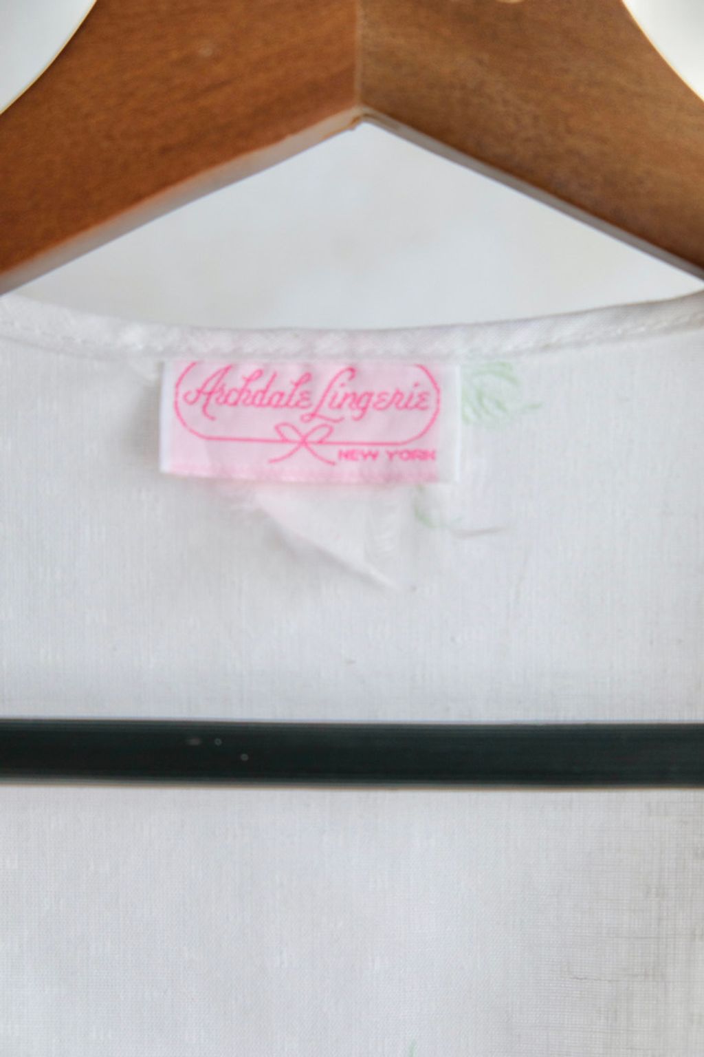 F28E5CAF-6D97-4243-9F2C-E51953C22DAA_1_105_c