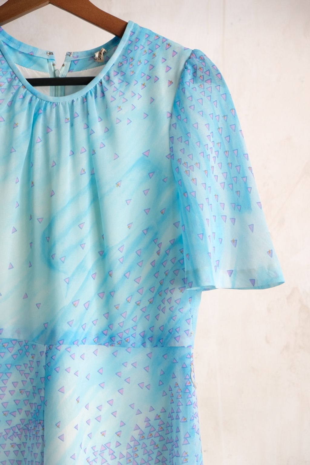 68FB182B-8B0D-4BF9-BED3-5FC2D41DB754_1_105_c