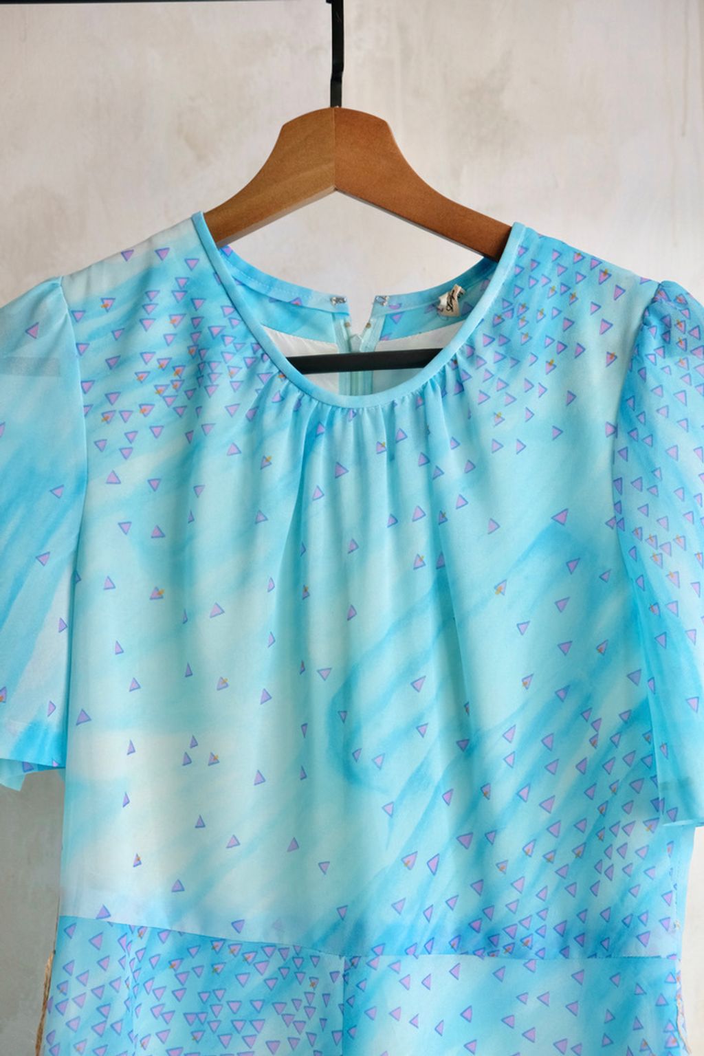 203F37B9-40DF-44F1-B1F2-6218F3CF7B66_1_105_c