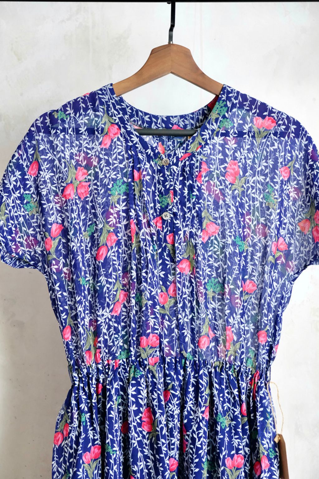 CAC65A5C-12AE-4C05-9379-553A615038A2_1_105_c