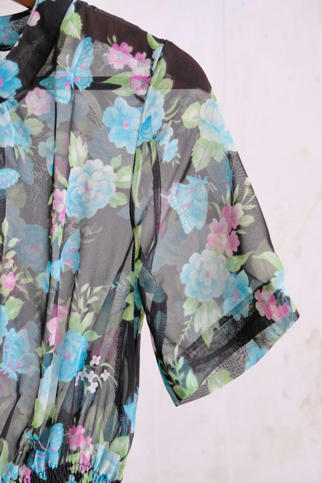 37564BE1-9E9E-40AB-9D9E-3EC050587693_1_105_c