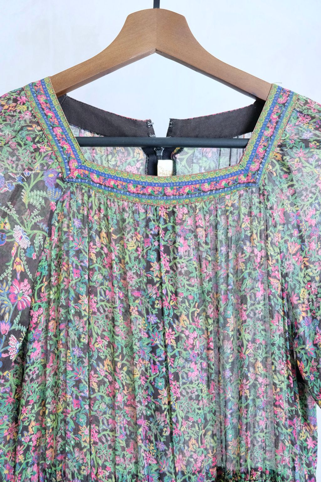 4A76CD79-0C7D-4669-925F-ECE59FA9BADC_1_105_c