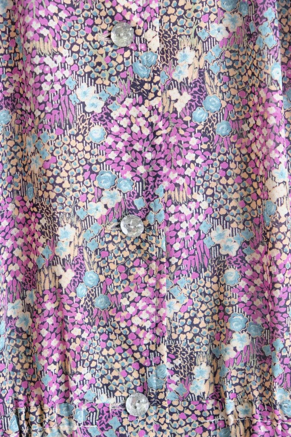 EE94A5FC-210E-4070-A44E-EE431409D223_1_105_c