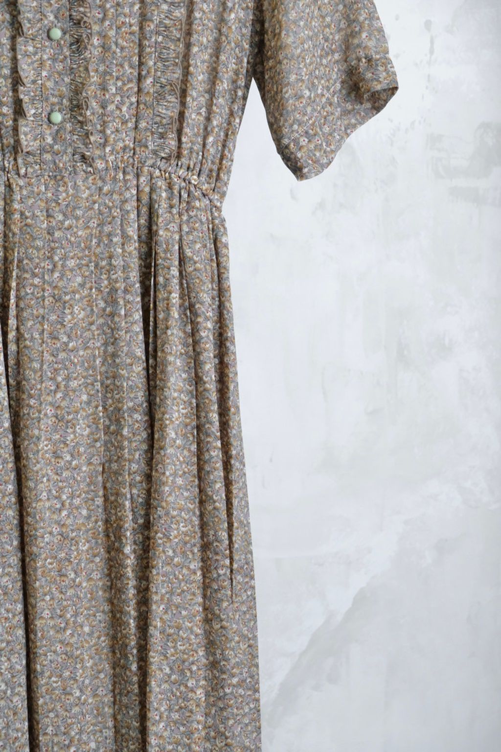 D703FB7E-B79B-4C10-BED0-0E0EF20AAB88_1_105_c