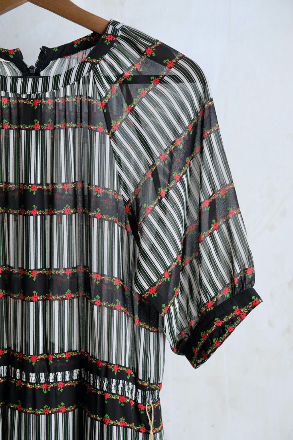 5F4A3D90-05B6-4BF6-A7D8-09DE785EFDD6_1_105_c