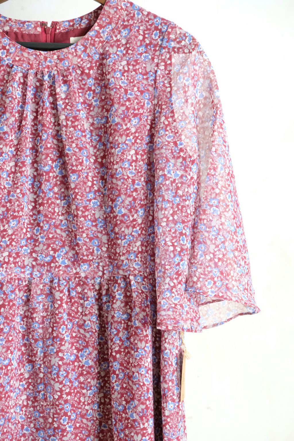 8A2A3EC3-2D23-4610-B000-7A7F4D8F4D73_1_105_c