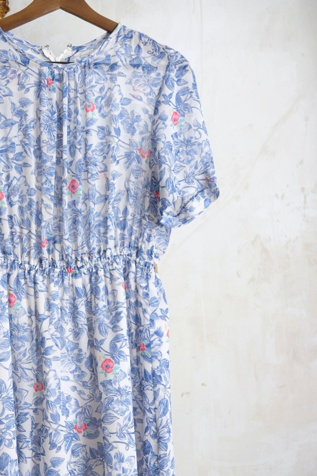 7F81B4D2-E6F3-48B2-9106-086384348EC7_1_105_c