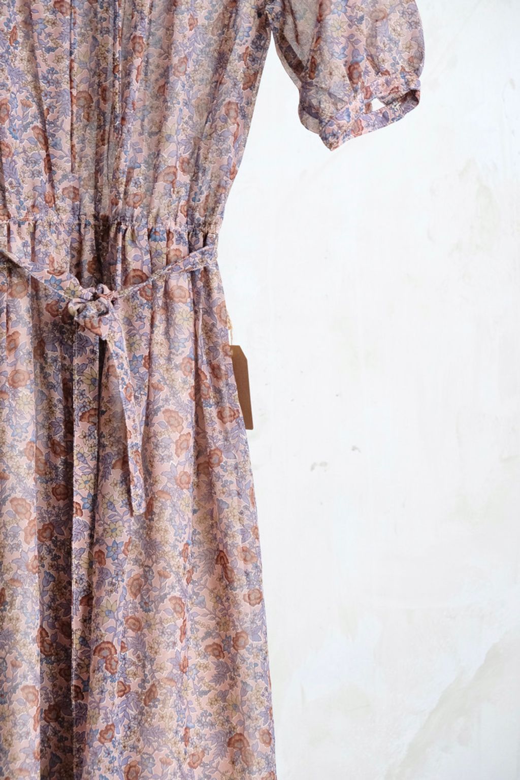 D7DD6135-5819-4203-8538-201458568533_1_105_c