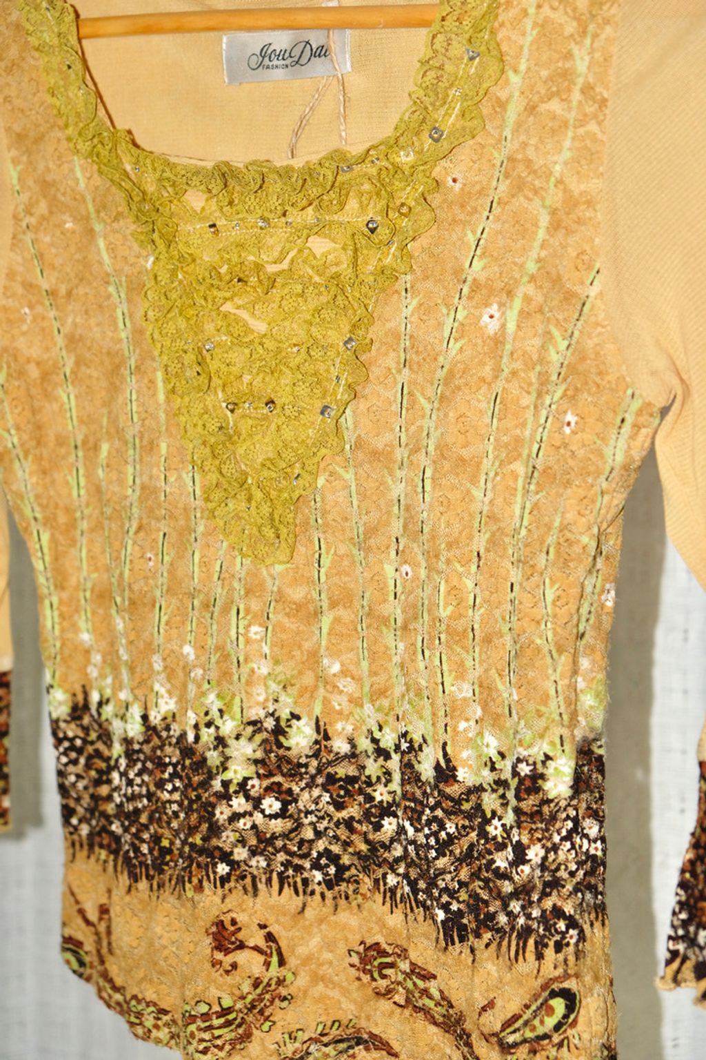 DFAEDCAC-3B20-4B6F-B713-DBCAD86F4C93_1_105_c