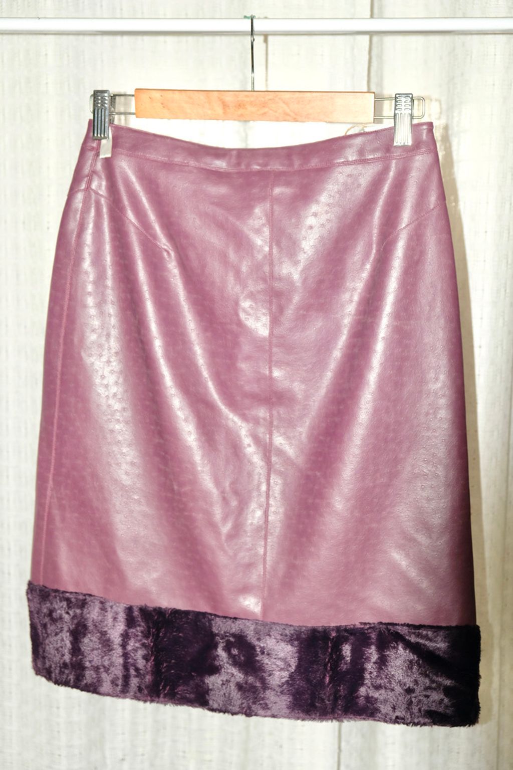 E9FD758B-096C-4650-A882-35442BE27168_1_105_c