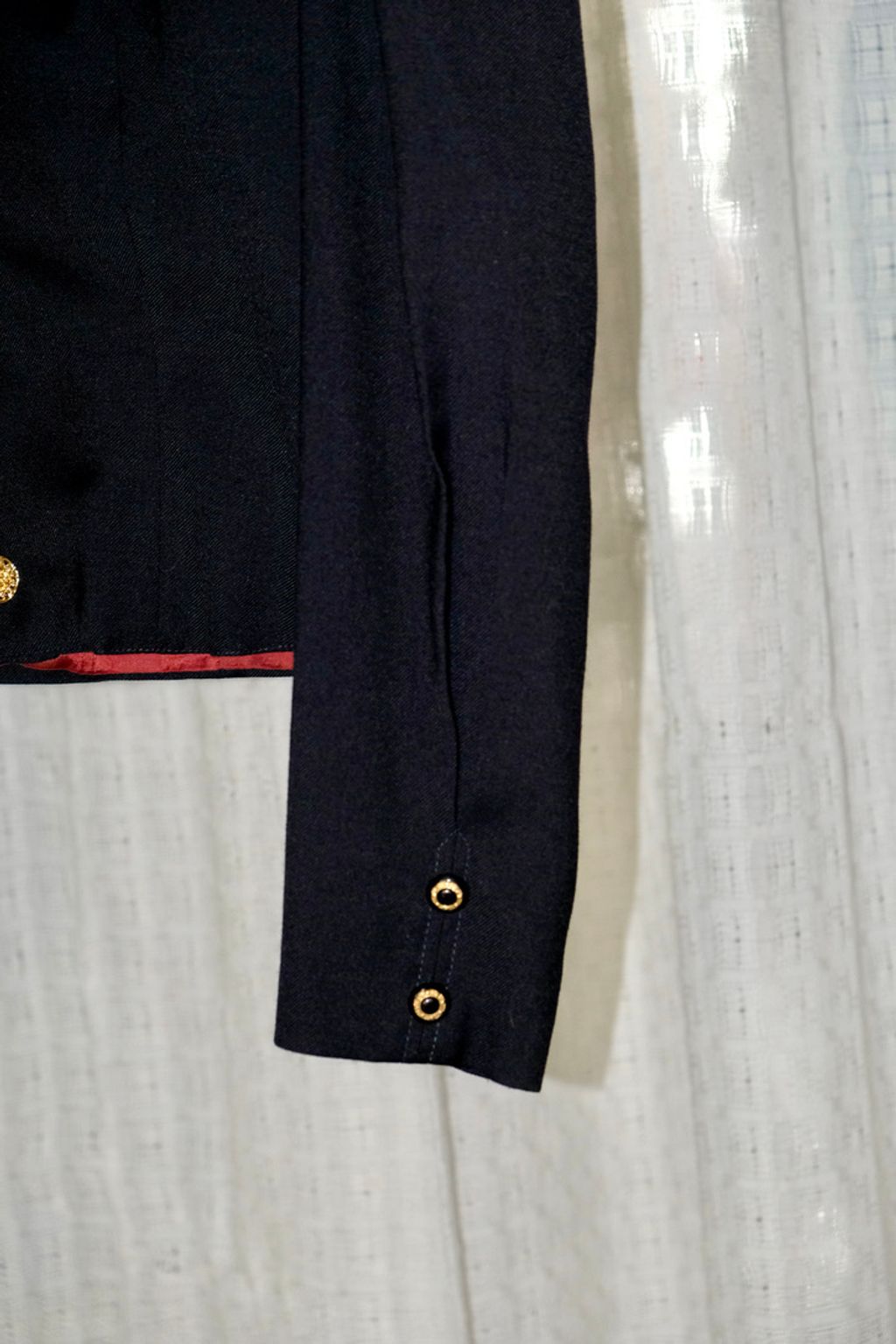 E50FB4AA-6492-4E1D-9AF7-B2F8C1B203F7_1_105_c