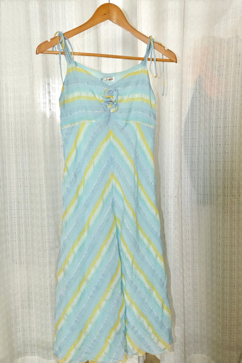 F4223853-12BA-4FE3-8A8A-61EA7C991FB6_1_105_c