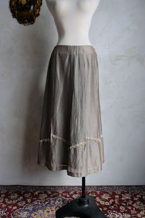 36673D87-D6F1-448E-B2E7-C7797CDAA7D8_1_201_a