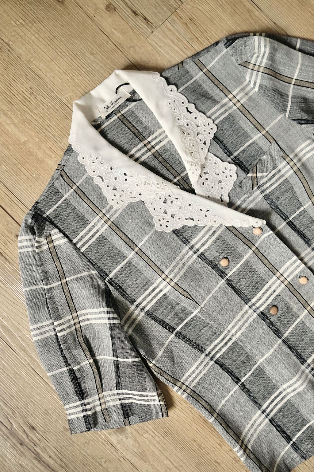 FEB527AE-0113-497A-AAF5-D9BA0F707736_1_201_a