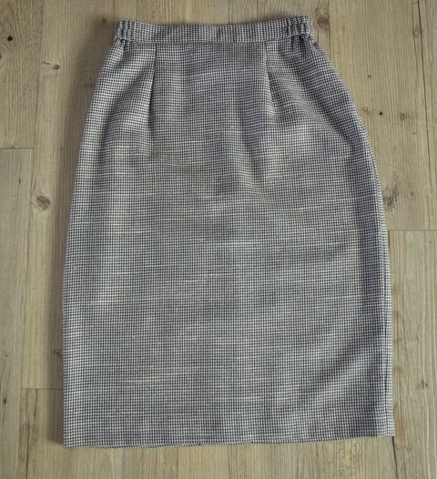 398BE6F1-9819-48AA-B837-48D98474A2E1_1_201_a