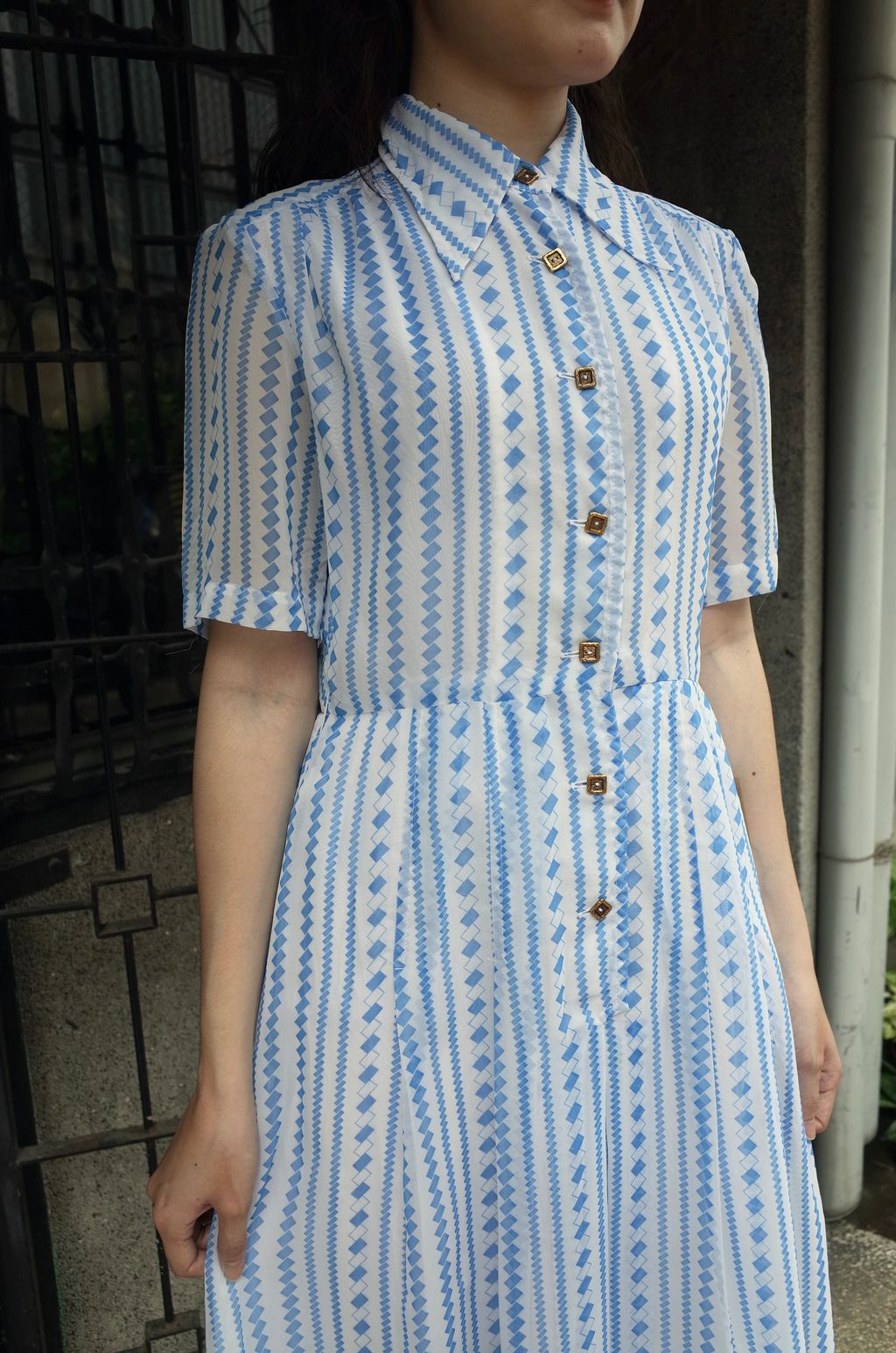 EDEC92ED-DF6E-43F2-825D-92E5E6119989_1_201_a