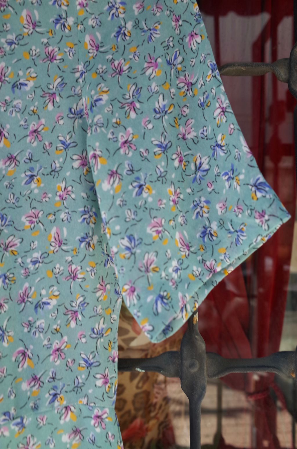 6865D789-8773-4975-8744-CF8AEF6D4925_1_201_a