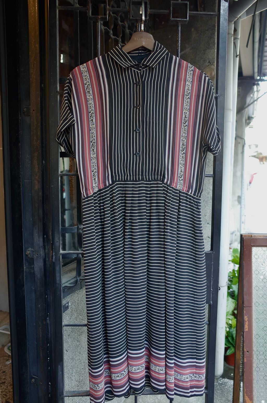 D0D06589-01E7-4BF8-94CB-948E7EF20BE8_1_201_a