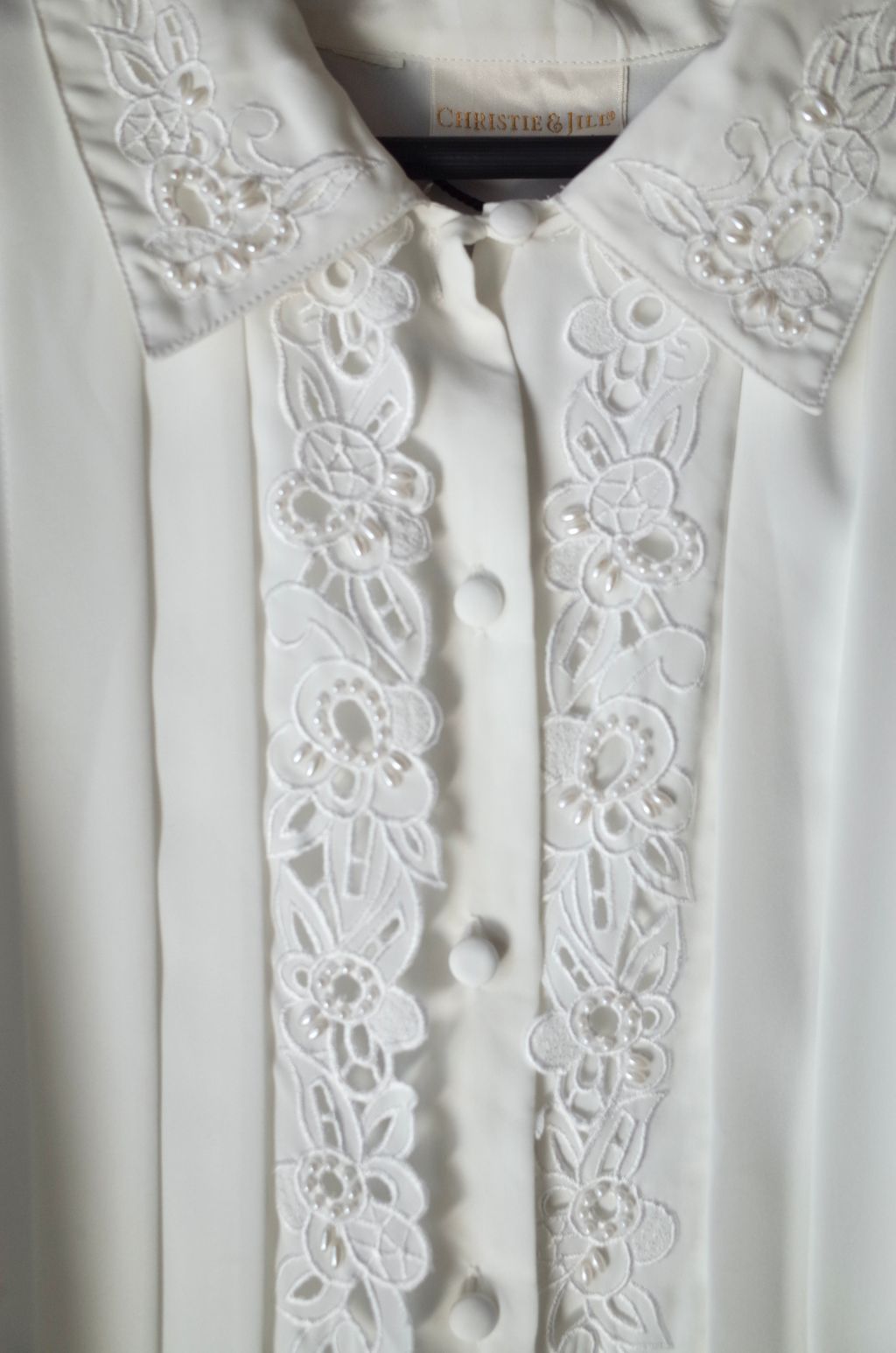 A5DF70AC-10AD-4E01-BFAF-86B023849FAA_1_201_a